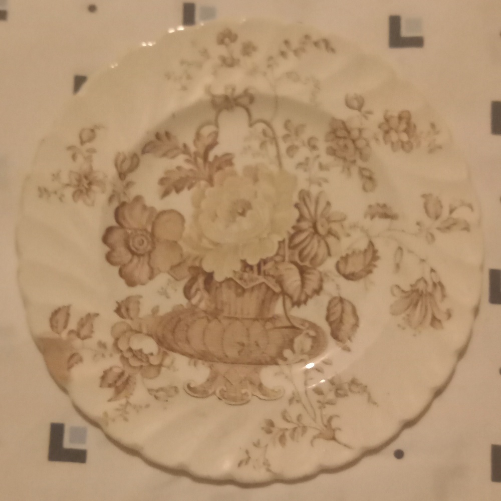 Vintage ROYAL STAFFORDSHIRE CLARICE CLIFF CHARLOTTE BREAD PLATE 6 1/2" England